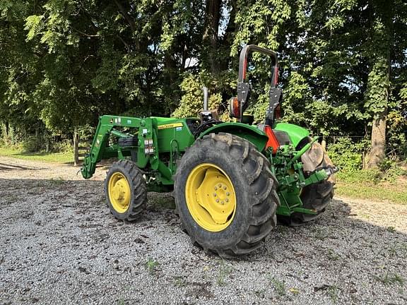 Image of John Deere 5075E equipment image 4