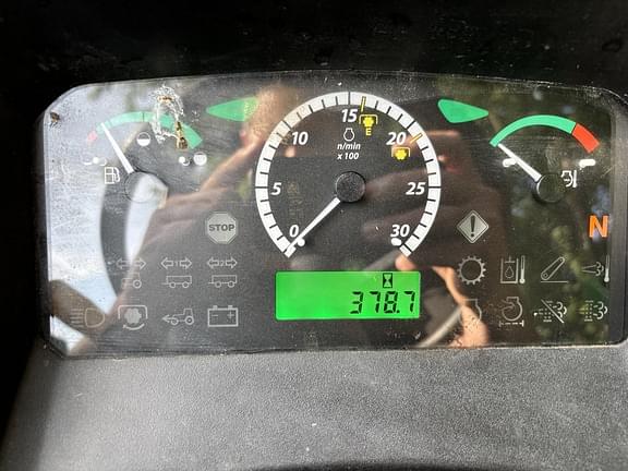 Image of John Deere 5075E equipment image 1