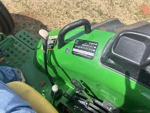 Main image John Deere 5075E 16