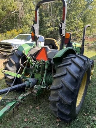 Image of John Deere 5075E equipment image 1