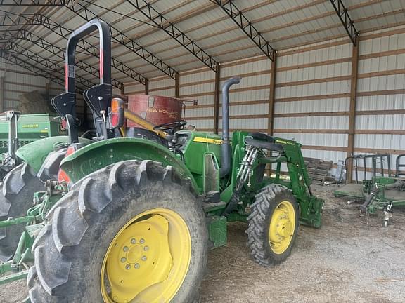 Image of John Deere 5075E equipment image 2