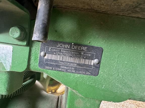 Image of John Deere 5075E equipment image 3