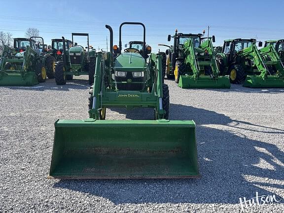 Image of John Deere 5075E equipment image 3