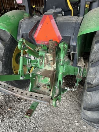 Image of John Deere 5075E equipment image 2