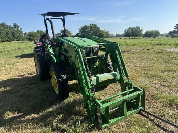 Image of John Deere 5075E equipment image 3