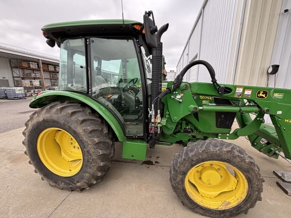 Image of John Deere 5075E equipment image 2