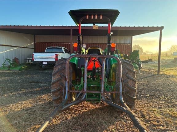 Image of John Deere 5075E equipment image 3
