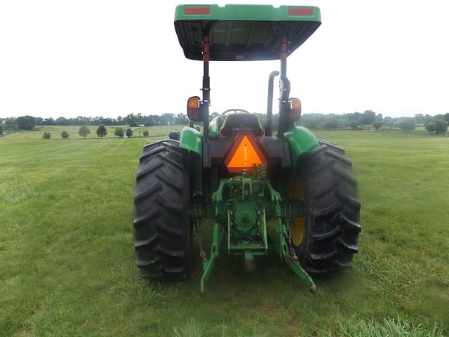 Image of John Deere 5075E equipment image 2