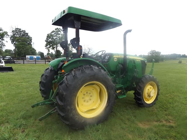 Image of John Deere 5075E equipment image 1