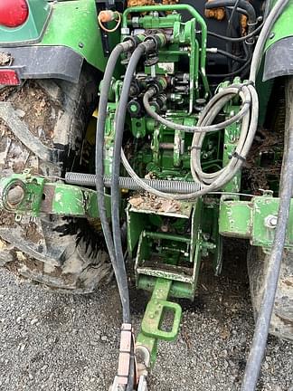 Image of John Deere 5075GN equipment image 2