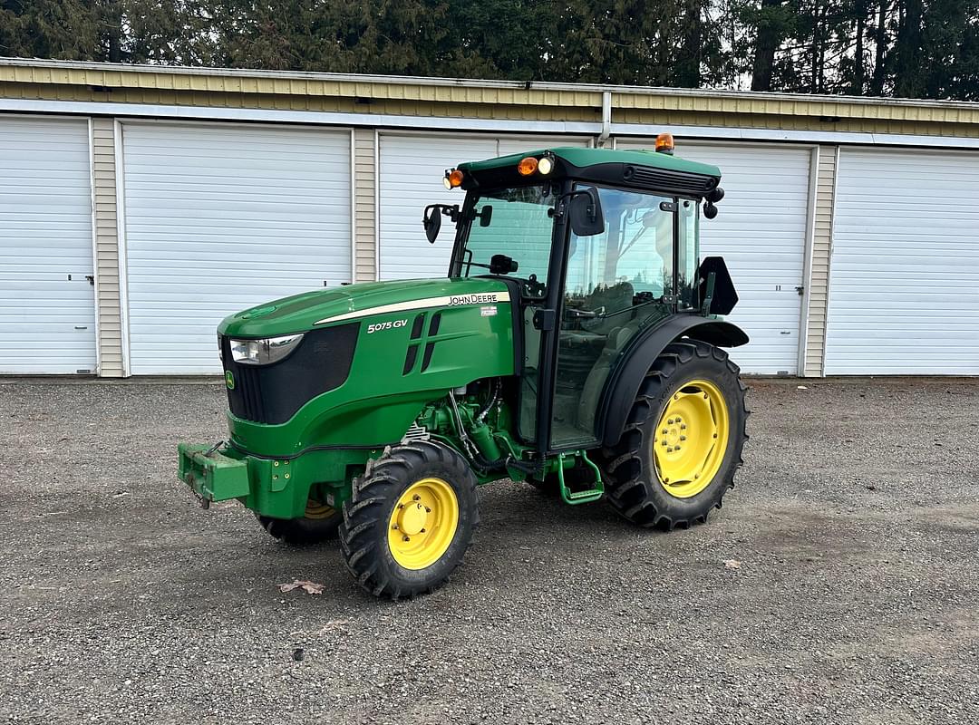 Image of John Deere 5075GV Primary image