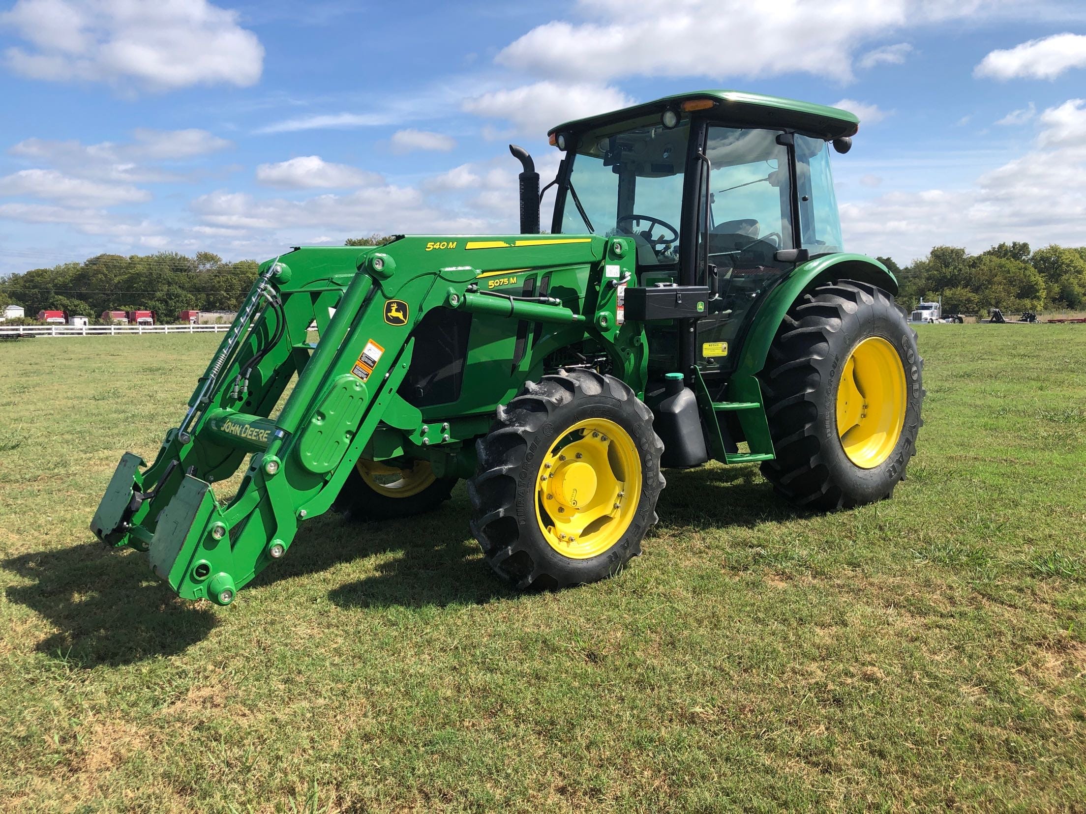 Main image John Deere 5075M