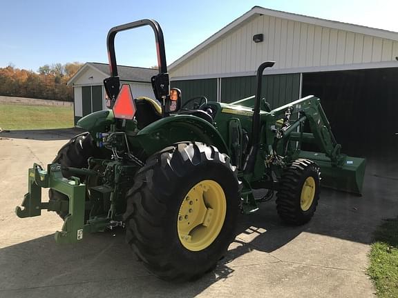 Image of John Deere 5085E equipment image 3