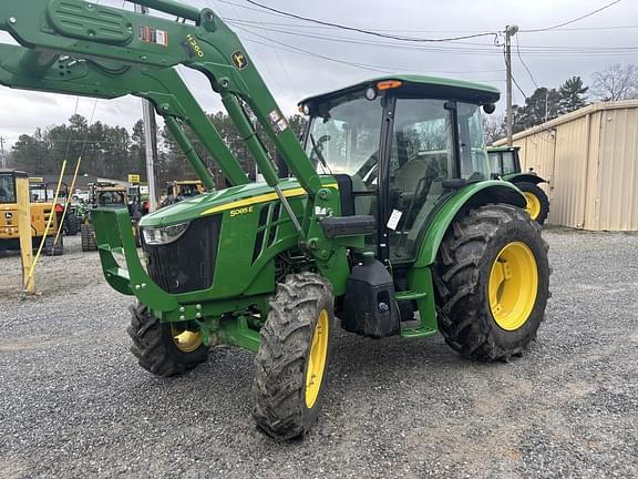 Image of John Deere 5085E equipment image 1