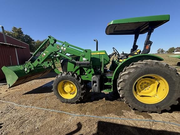 Image of John Deere 5085E equipment image 1