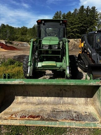 2017 John Deere 5085E Equipment Image0