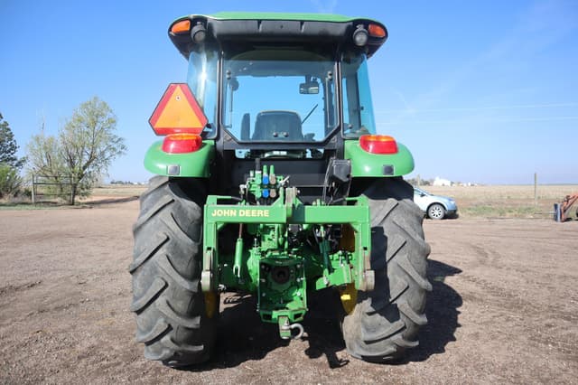 Image of John Deere 5085E equipment image 3