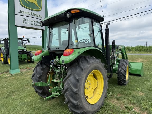 Image of John Deere 5085E equipment image 3