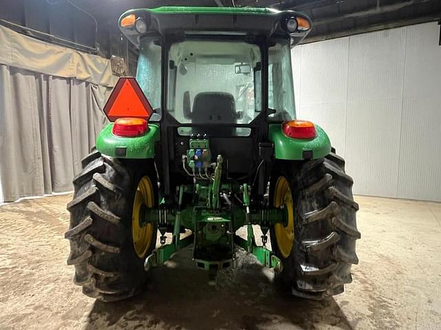 Image of John Deere 5085E equipment image 3