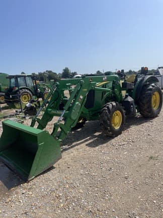 Image of John Deere 5085M equipment image 1