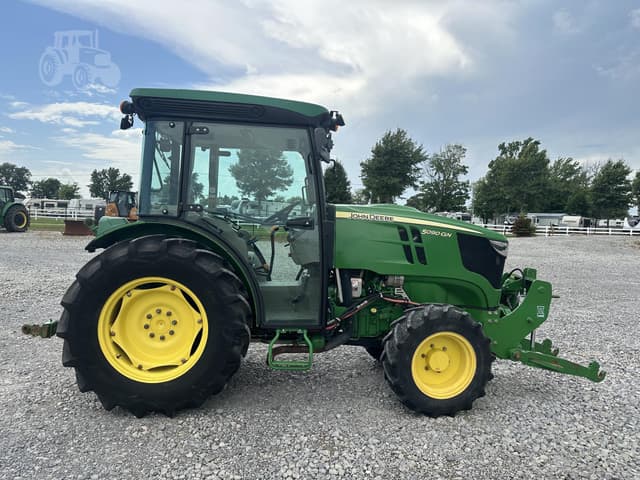 Image of John Deere 5090GN equipment image 3