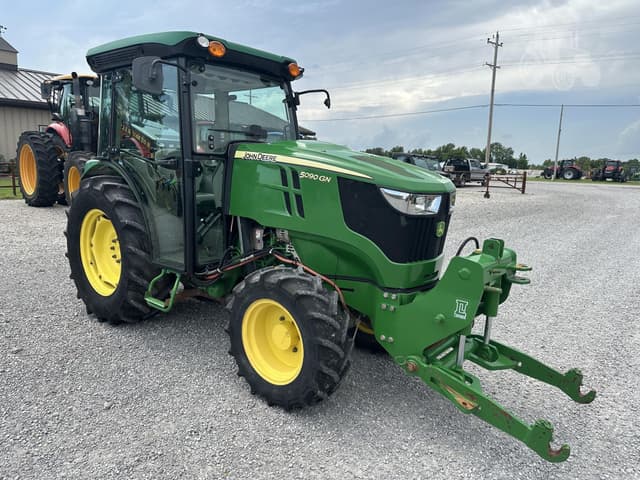 Image of John Deere 5090GN equipment image 1