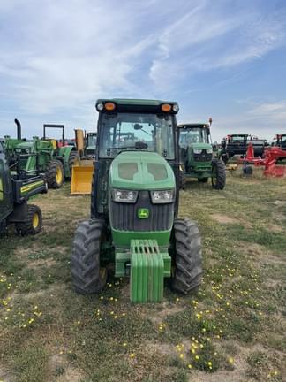 Image of John Deere 5090GN equipment image 4