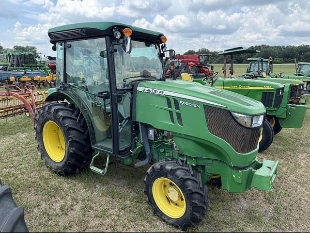 Image of John Deere 5090GN equipment image 3