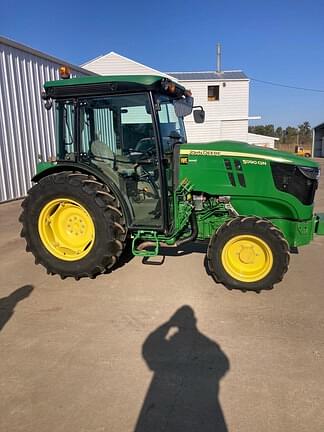 Image of John Deere 5090GN equipment image 2