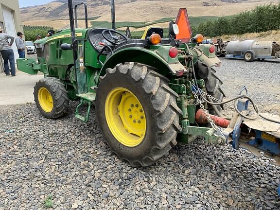 Image of John Deere 5090GV equipment image 2