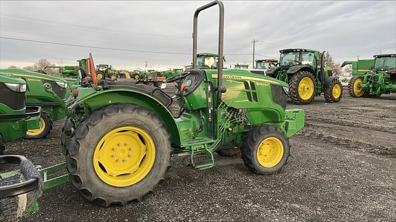 Image of John Deere 5090GV equipment image 4