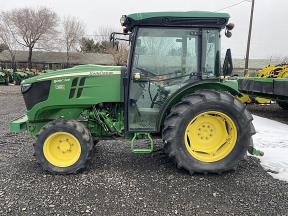 Image of John Deere 5090GV equipment image 1