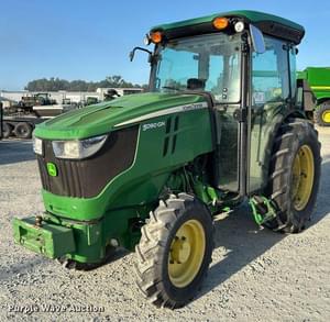 2017 John Deere 5090GN Image