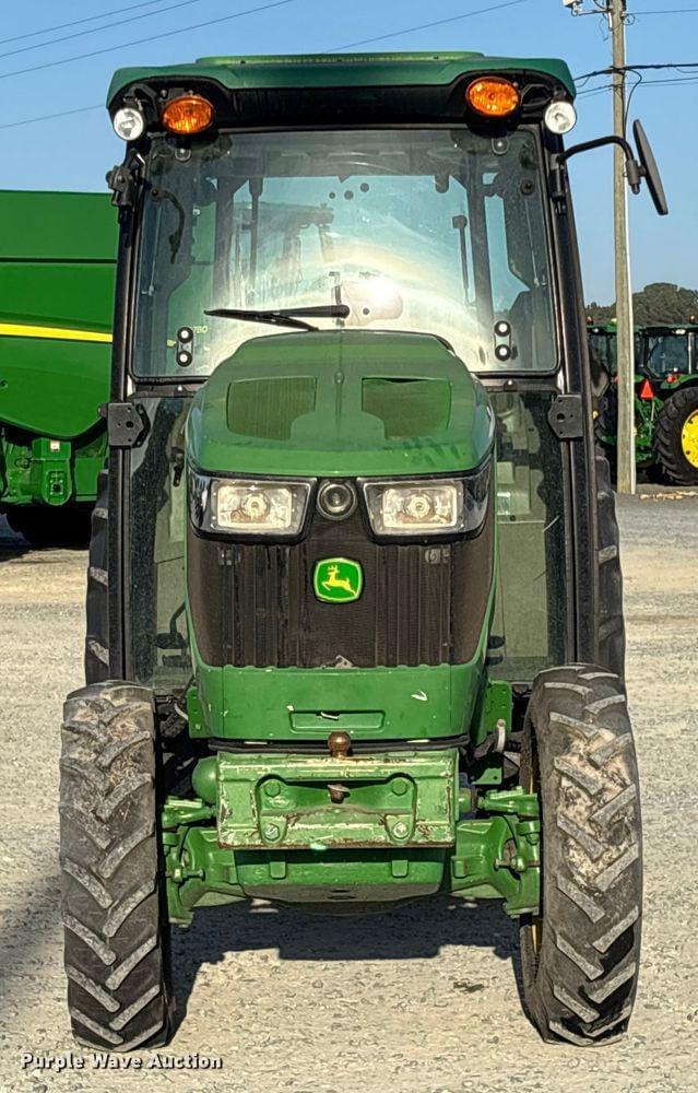 Image of John Deere 5090GN equipment image 1
