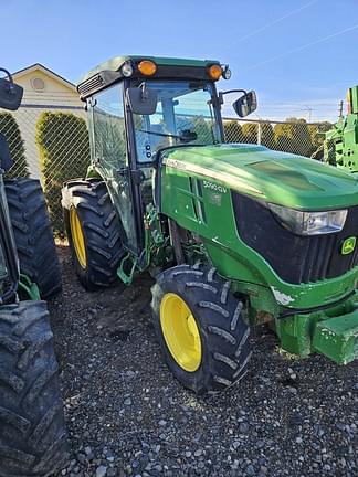 Image of John Deere 5090GV equipment image 2