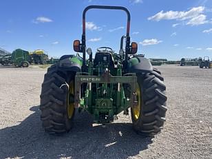 Main image John Deere 5090M 6