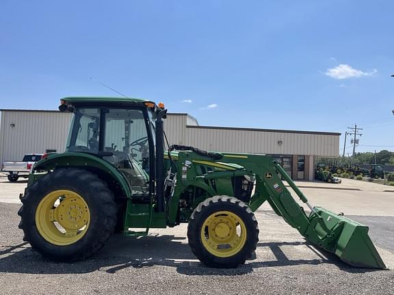 Image of John Deere 5090M equipment image 3