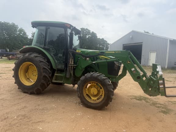 Image of John Deere 5100E equipment image 1