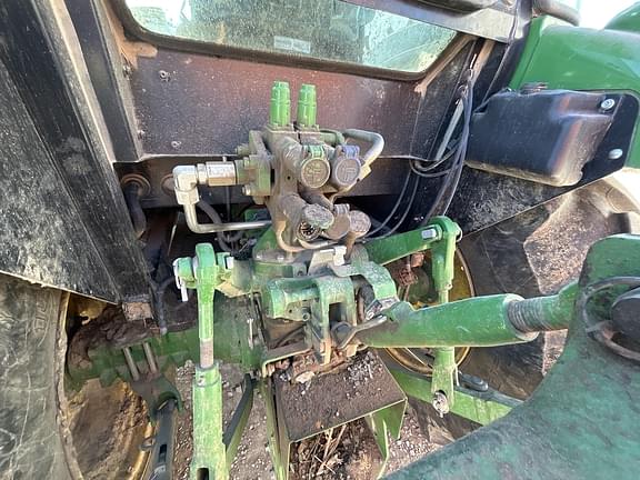 Image of John Deere 5100E equipment image 1