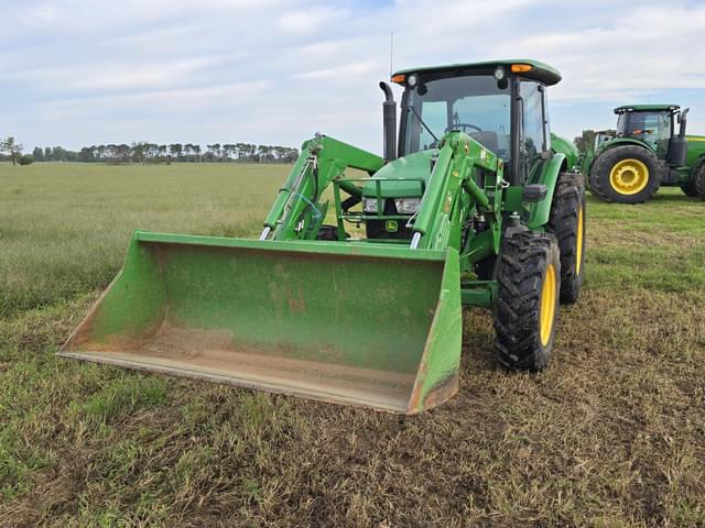 Image of John Deere 5100E equipment image 2
