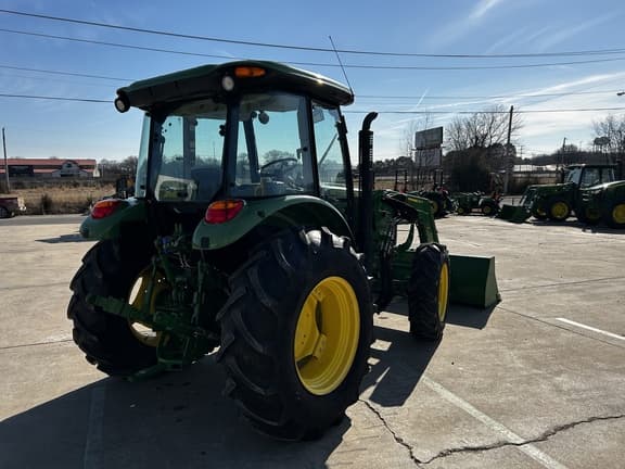 Image of John Deere 5100E equipment image 3