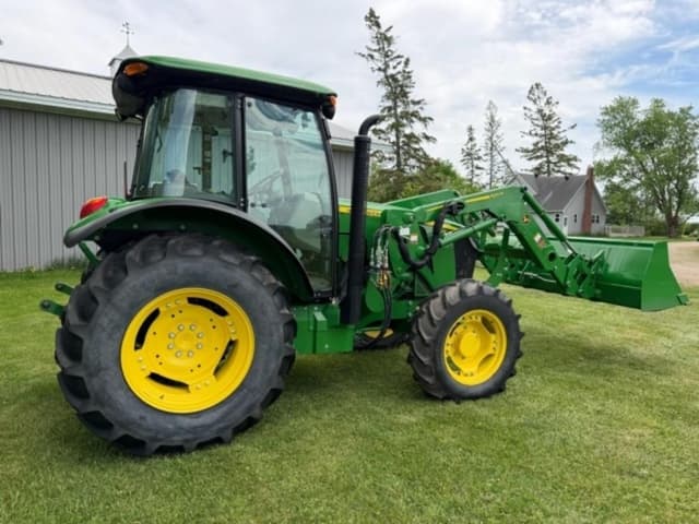 Image of John Deere 5100E equipment image 4