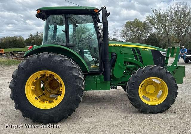Image of John Deere 5100E equipment image 3