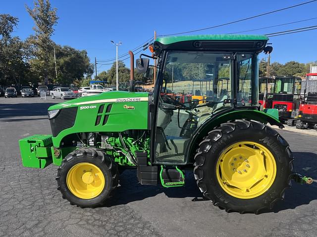 Image of John Deere 5100GN equipment image 1