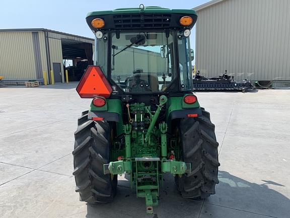 Image of John Deere 5100GN equipment image 4