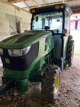 2017 John Deere 5100GN Equipment Image0