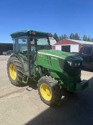 Image of John Deere 5100GN equipment image 3