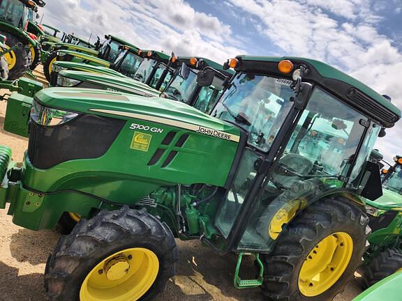 Image of John Deere 5100GN equipment image 2