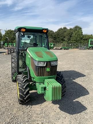 Image of John Deere 5100GN equipment image 2