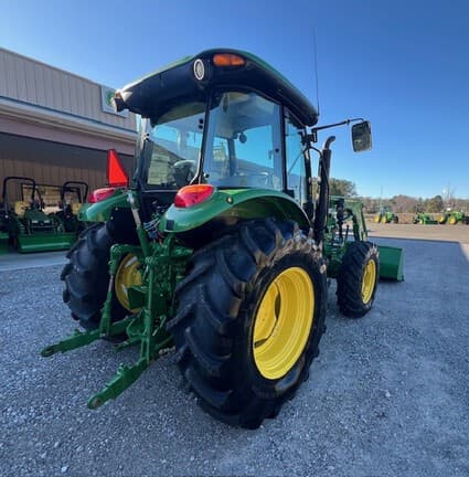 Image of John Deere 5100M equipment image 4